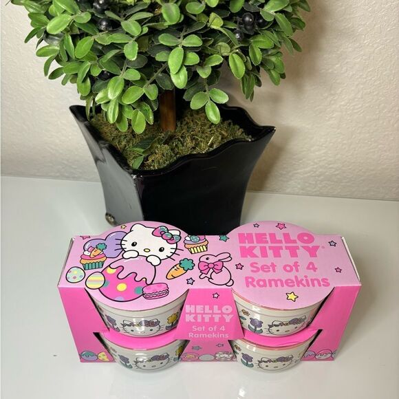Hello Kitty Easter Ramekin Set - Picture 3 of 4